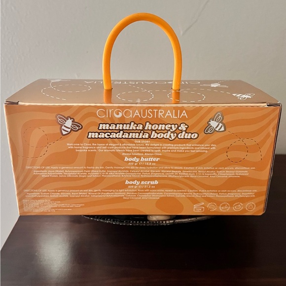 Manuka Honey & Macadamia Body Duo Gift Set - Hydrate & Soothe. - Picture 4 of 4